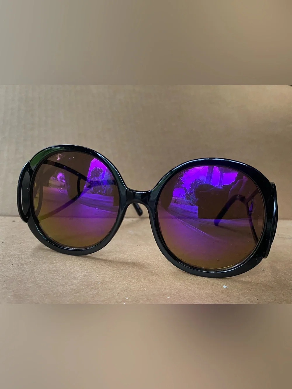 🖤 💜 Round Black Sunglasses with Purple Gradient Reflective Lenses! NWOT!